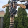 Ručno tkani šal u keper tehnici Zeleni ahat u prirodnom ambijentu