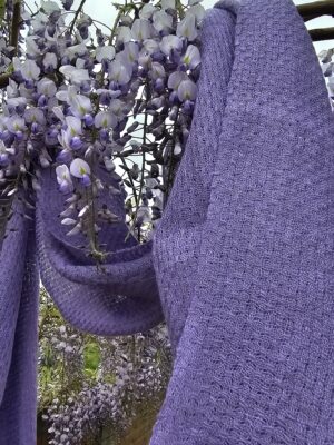 Ručno tkana lanena ešarpa detalj tkanja
